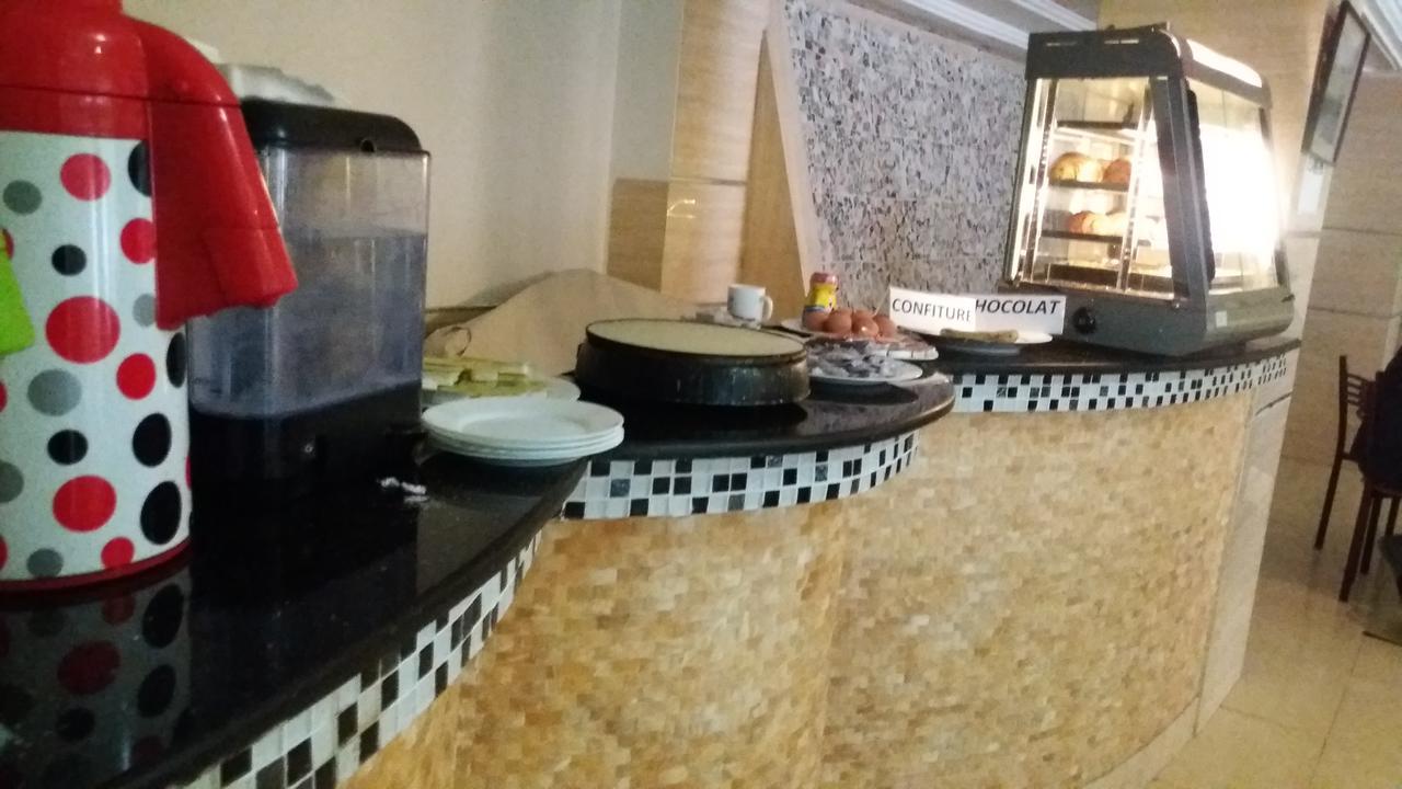 Hotel Privilege Bir El Djir Εξωτερικό φωτογραφία